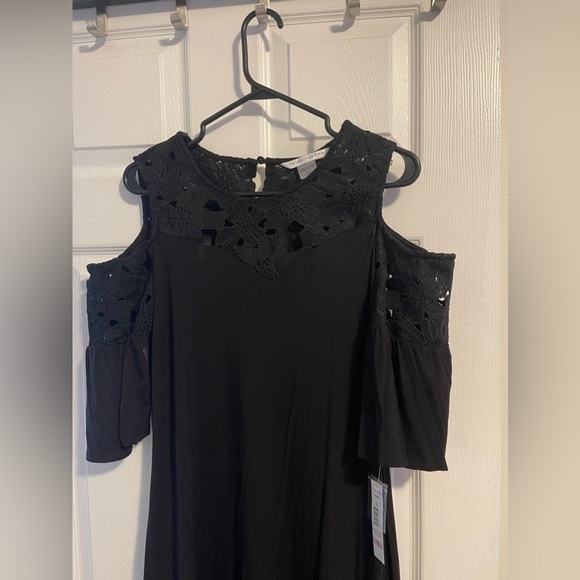 BLACK DRESS - Picture 4 of 7